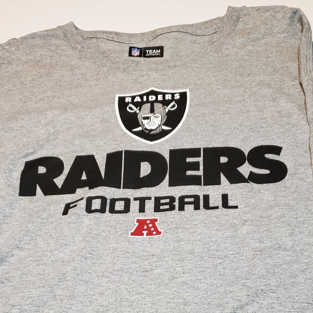 Oakland Raiders NFL long-sleeve tee-shirt